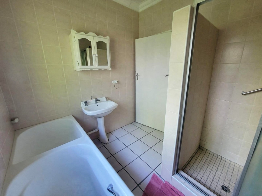 5 Bedroom Property for Sale in Suidrand Free State